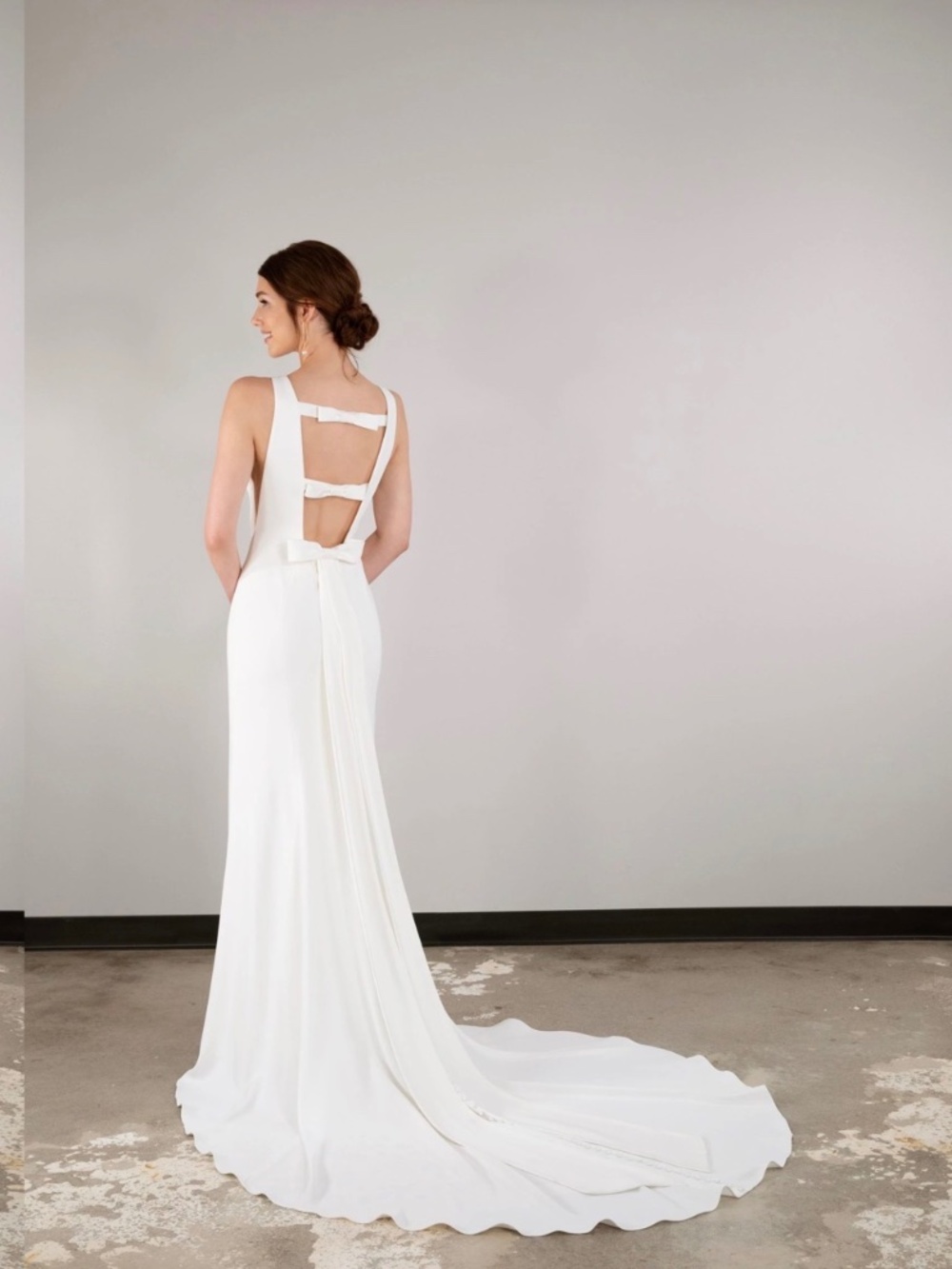 Essense of Australia D3901 Minimalist Crepe Wedding Gown - Size 12 - Picture 2 of 10
